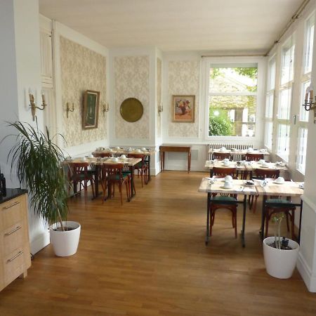 Hotel Des Thermes Bourbon-lʼArchambault Zewnętrze zdjęcie