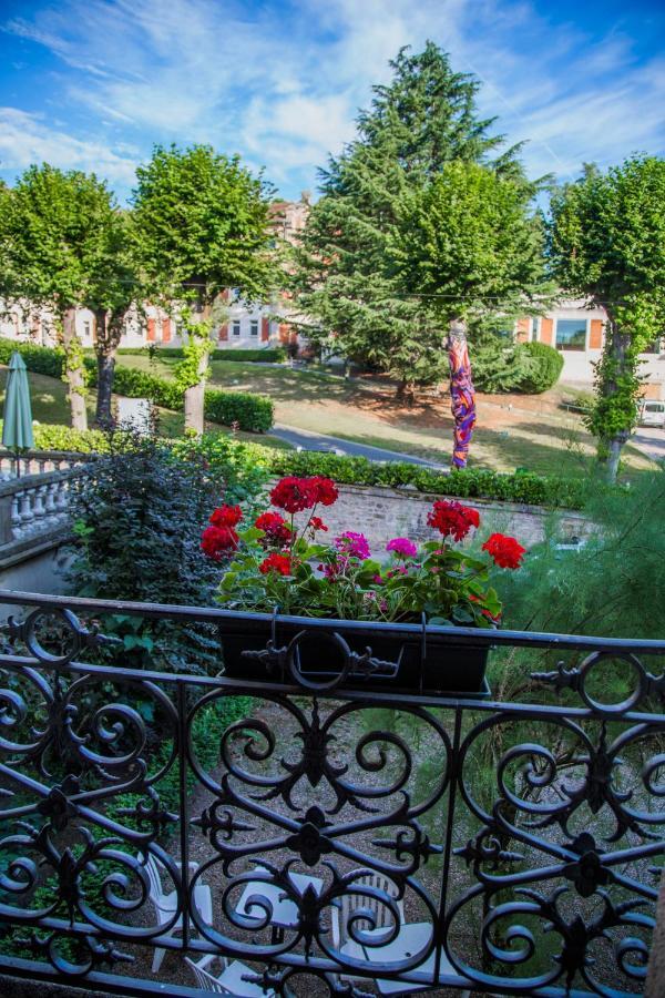 Hotel Des Thermes Bourbon-lʼArchambault Zewnętrze zdjęcie